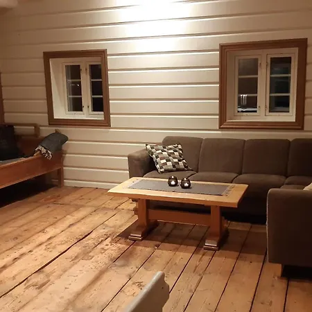 Holiday home Trivelig Stabbur Pa Lanke Gard