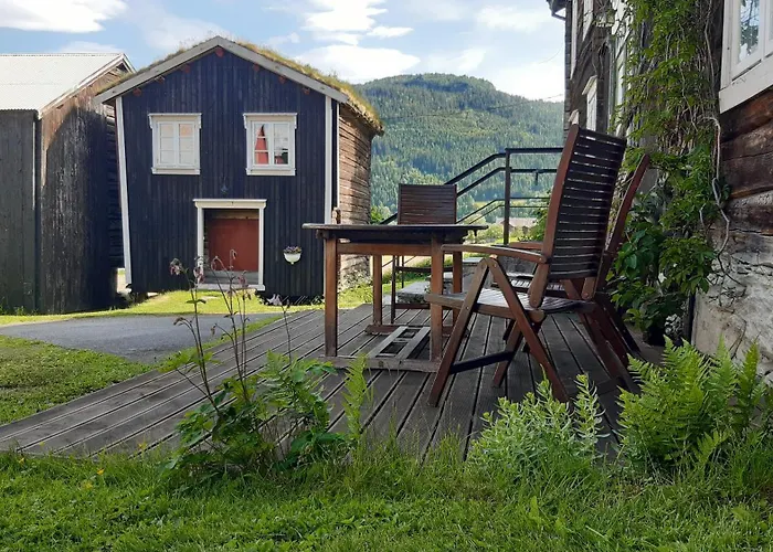 Trivelig Stabbur Pa Lanke Gard *